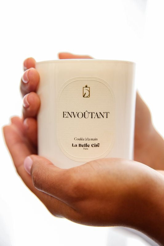 Bougie Parfumée - ENVOÛTANT