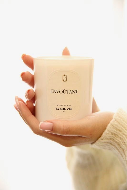 Bougie Parfumée - ENVOÛTANT