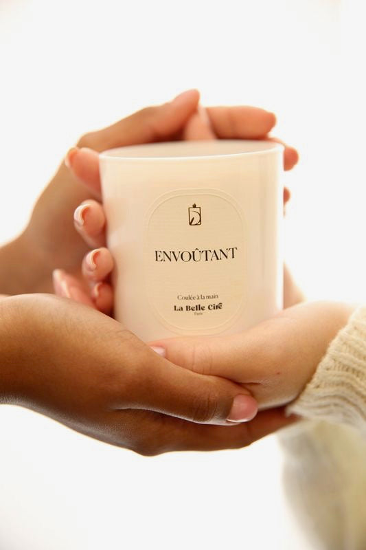 Bougie Parfumée - ENVOÛTANT